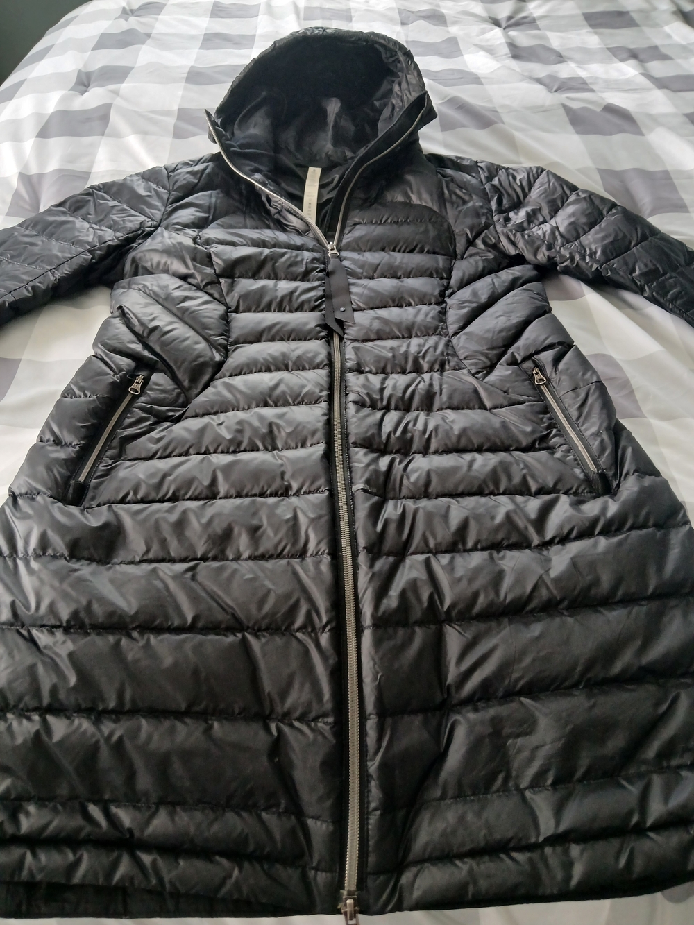 Women’s Quilted Hooded Puffer Coat - Black LULULEMON SIZE 10 GREAT CONDITION - Picture 4 of 9
